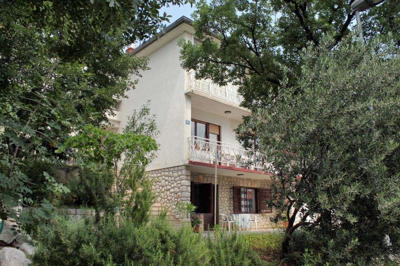 Apartments With A Parking Space Novi Vinodolski - 2423 Exterior photo