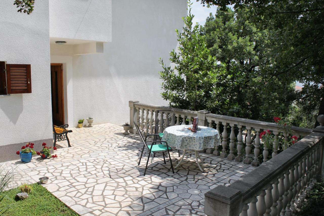 Apartments With A Parking Space Novi Vinodolski - 2423 Exterior photo