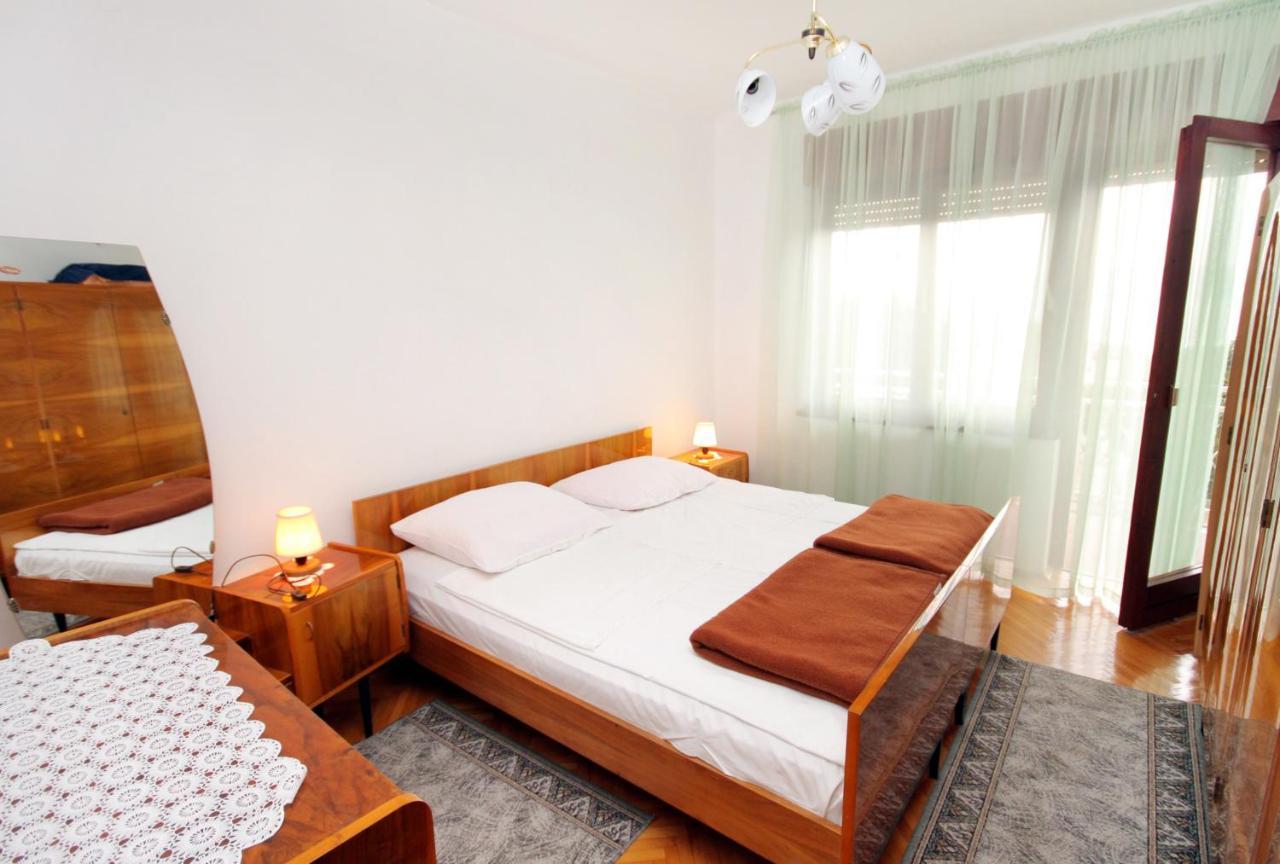 Apartments With A Parking Space Novi Vinodolski - 2423 Exterior photo