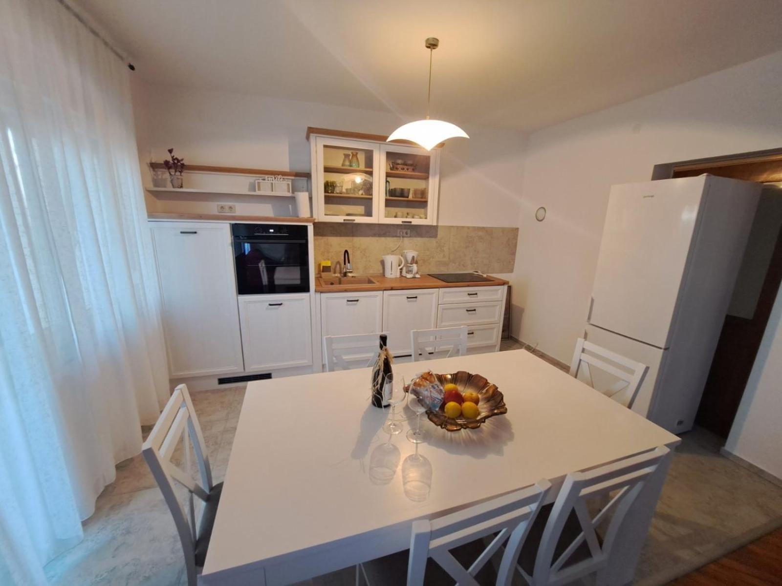 Apartments With A Parking Space Novi Vinodolski - 2423 Room photo