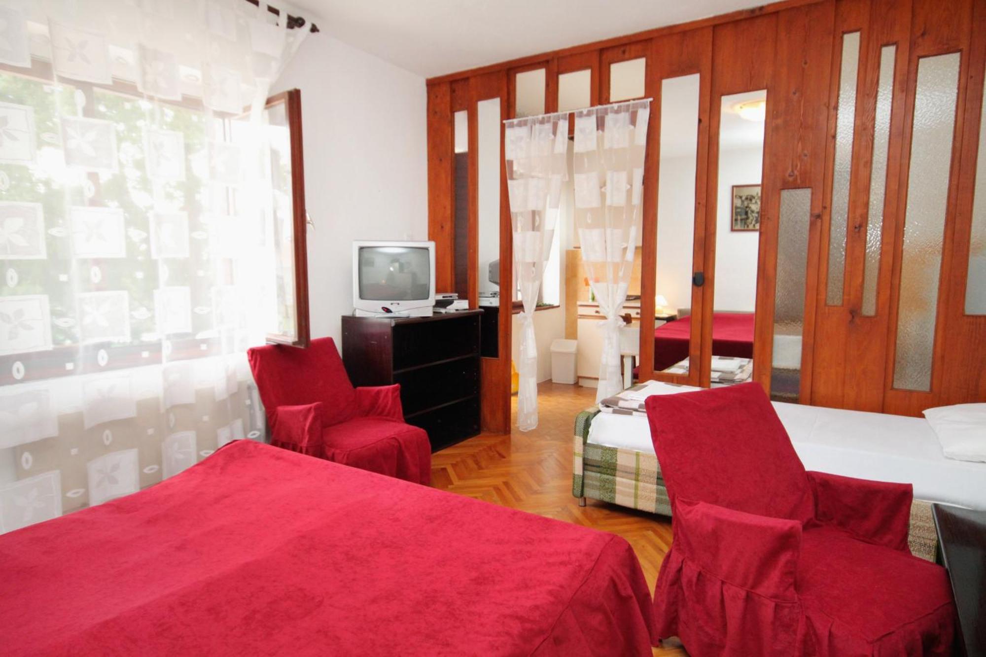 Apartments With A Parking Space Novi Vinodolski - 2423 Room photo